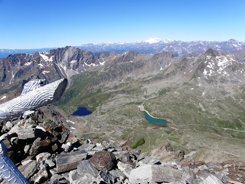 Rifugi e Bivacchi d''Italia.......